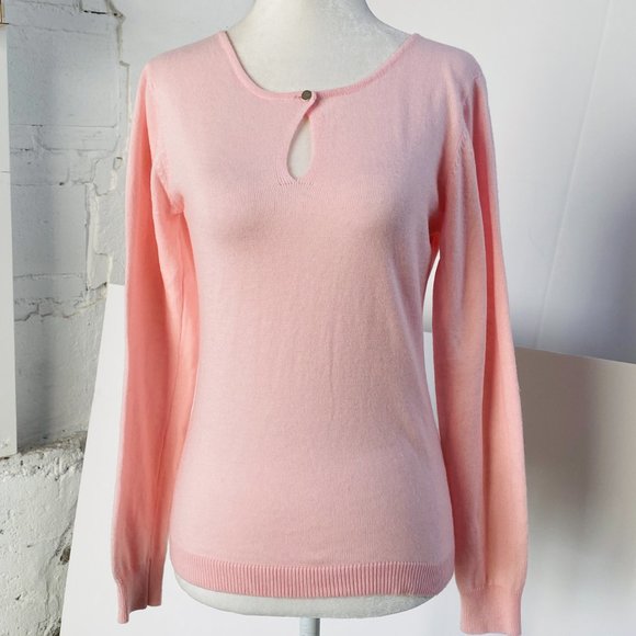 Vintage Pink Cashmere/Silk Blend Crew Neck Sweater w keyhole detail (size S) - Picture 2 of 8